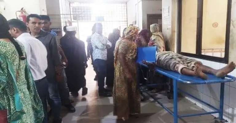 দুইপক্ষের গুলি বর্ষণের ঘটনায় আহতদের চিকিৎসা দেয়া হচ্ছে